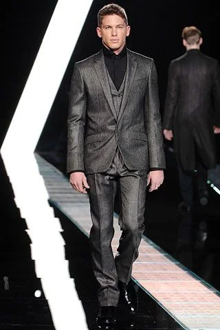 Look 11